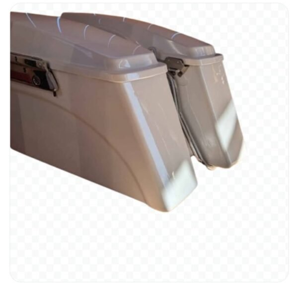 White Hard Saddle Bag Kit for 2000s Style Fatboy - Image 5
