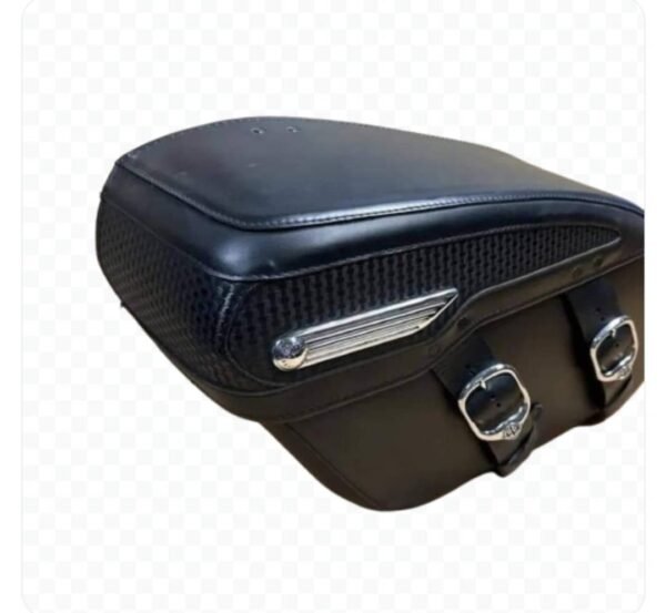 Harley Davidson Rigid Lockable FLHRC Road King Leather Saddlebags - Image 3