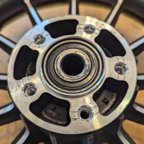 13-Spoke Contrast Cut Dyna Wheels